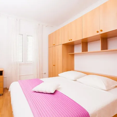 With A Parking Space Zavalatica 9286 Apartamento *