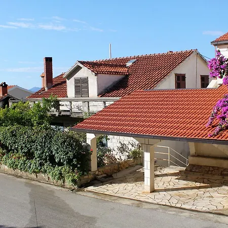 Apartamento With A Parking Space Zavalatica 9286 *